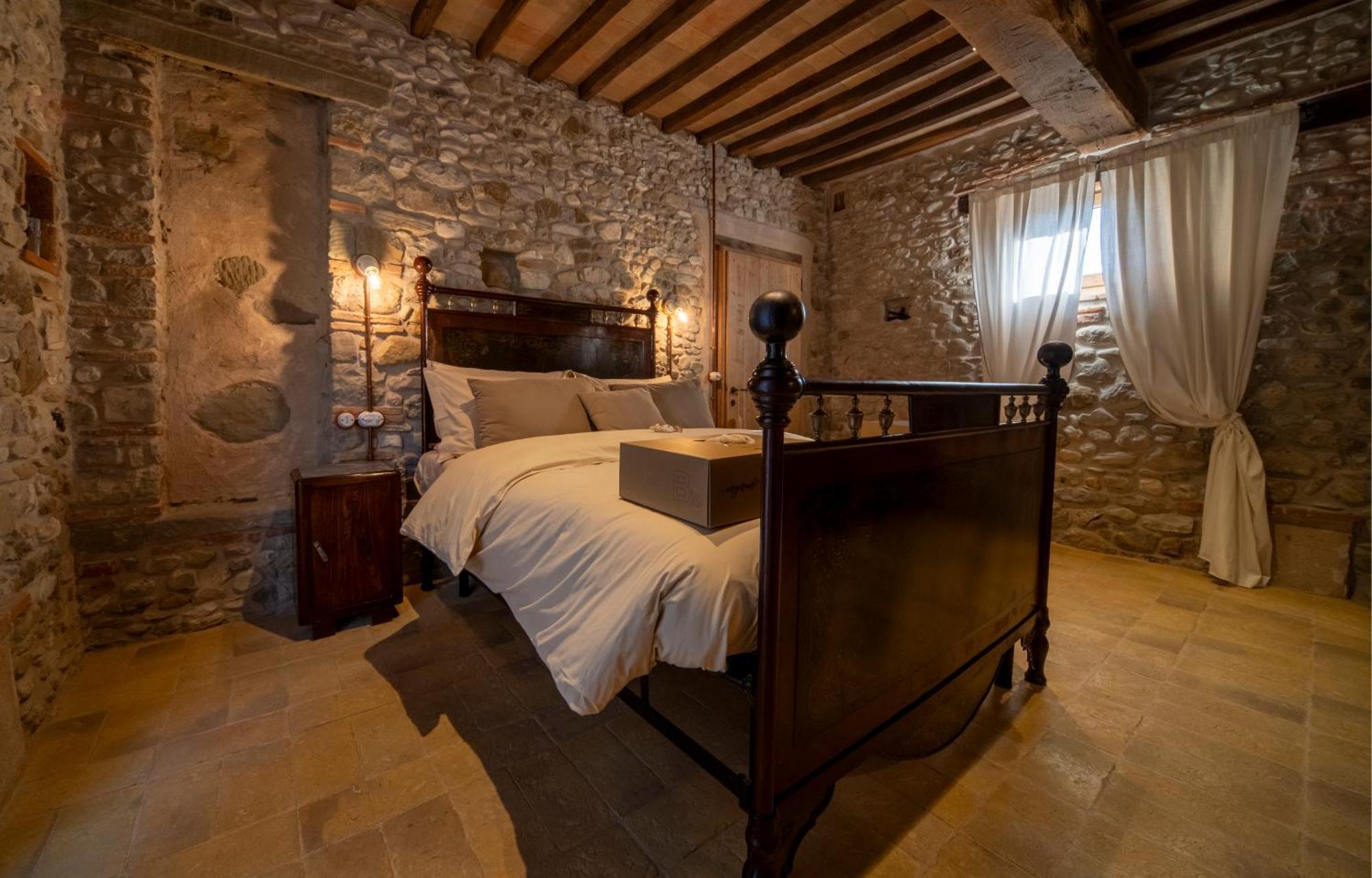 Agriturismo Podere Tovari アンギアーリ エクステリア 写真