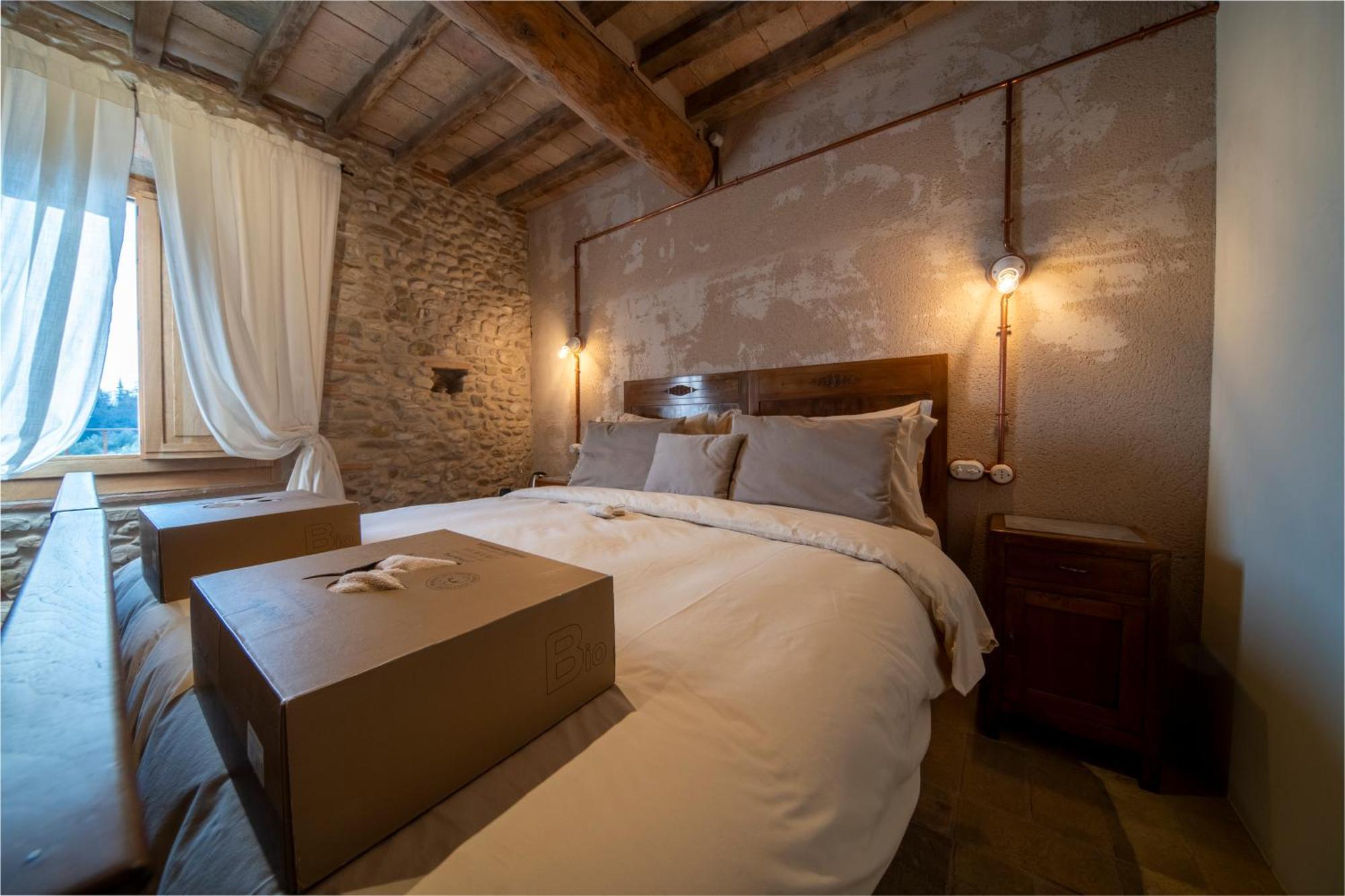 Agriturismo Podere Tovari アンギアーリ エクステリア 写真