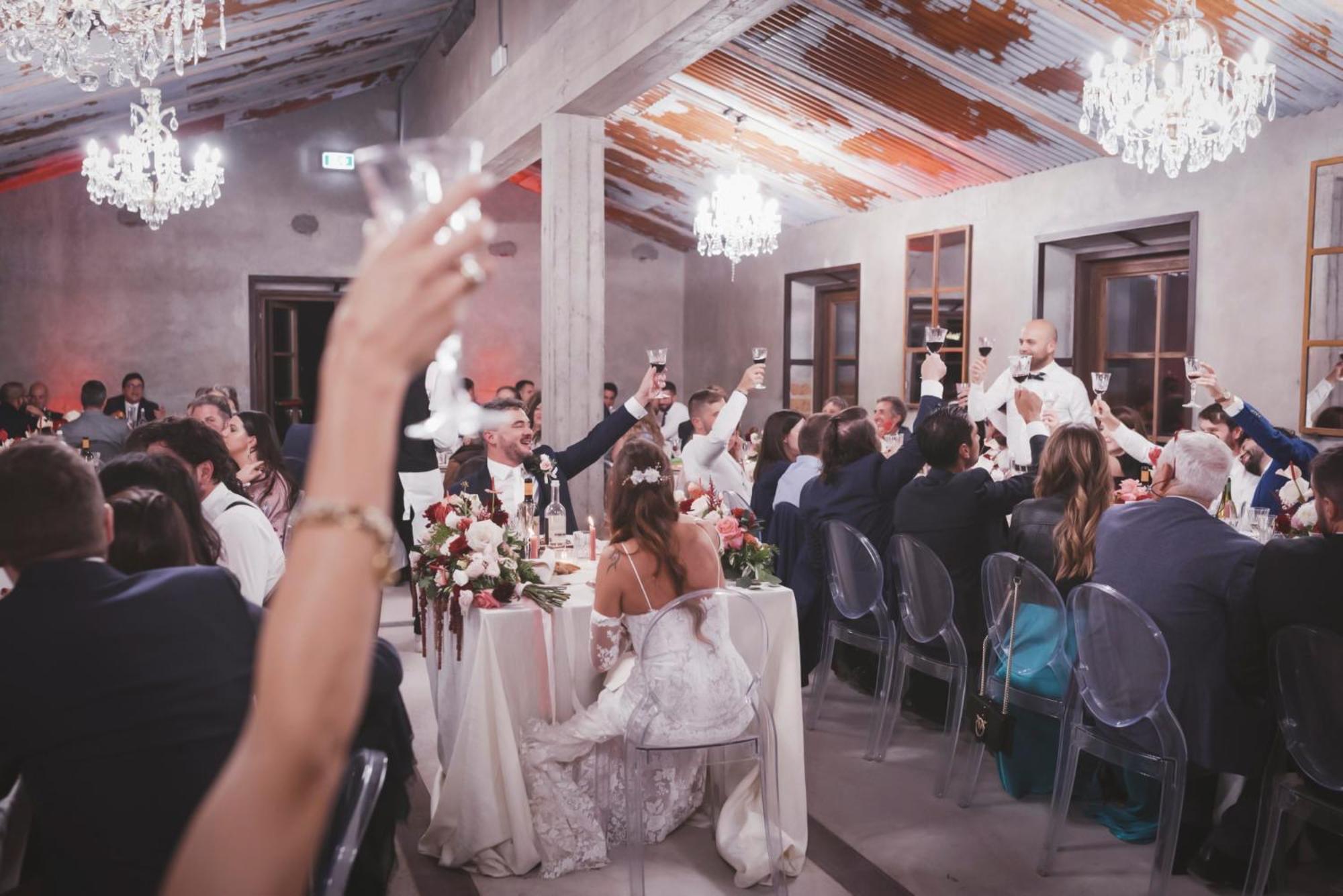 Agriturismo Podere Tovari アンギアーリ エクステリア 写真